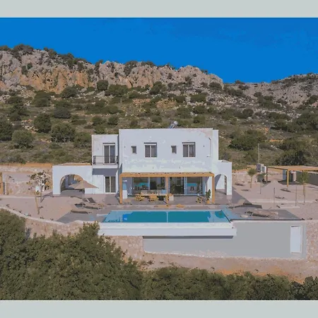 Villa Lovely For A Relaxing *